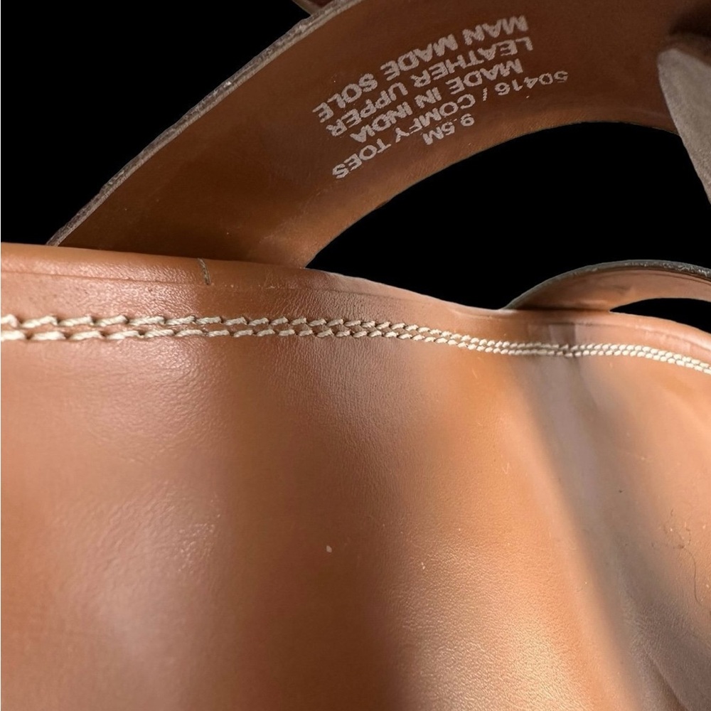 Diba True Carol Bee genuine leather upper buckled sandle MSRP $110 (9.5 M) - Picture 9 of 11